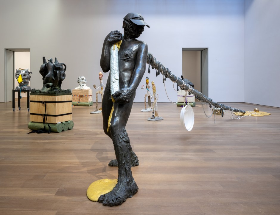Installation view, Nicole Eisenman, What Happened, Museum Brandhorst, Munich, Germany, 24 March – 10 September 2023  © Nicole Eisenman. Courtesy the Artist and Bayerische Staatsgemäldesammlungen, Museum Brandhorst, Munich.  Photo: Margarita Platis