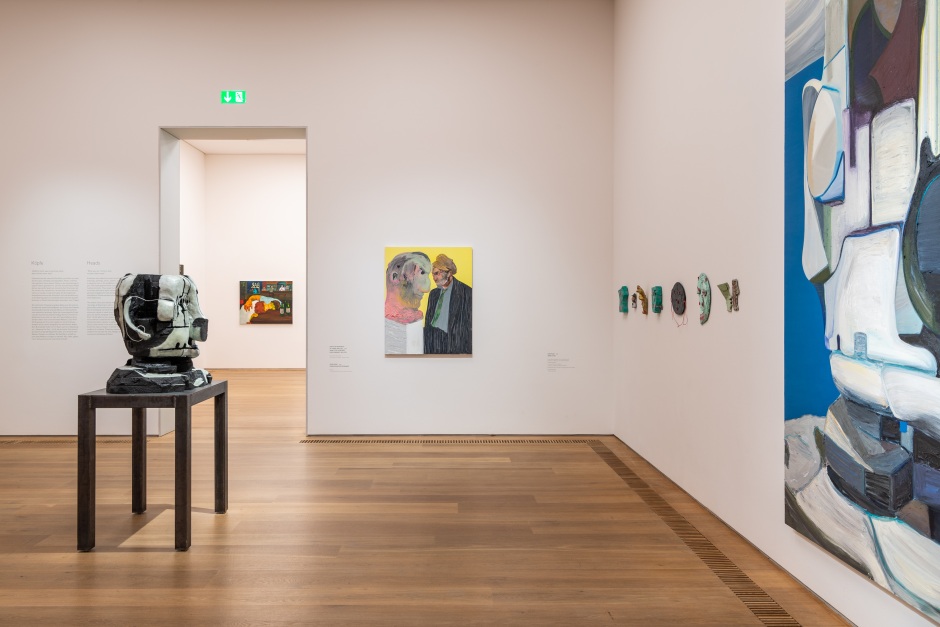 Installation view, Nicole Eisenman, What Happened, Museum Brandhorst, Munich, Germany, 24 March – 10 September 2023  © Nicole Eisenman. Courtesy the Artist and Bayerische Staatsgemäldesammlungen, Museum Brandhorst, Munich.  Photo: Margarita Platis