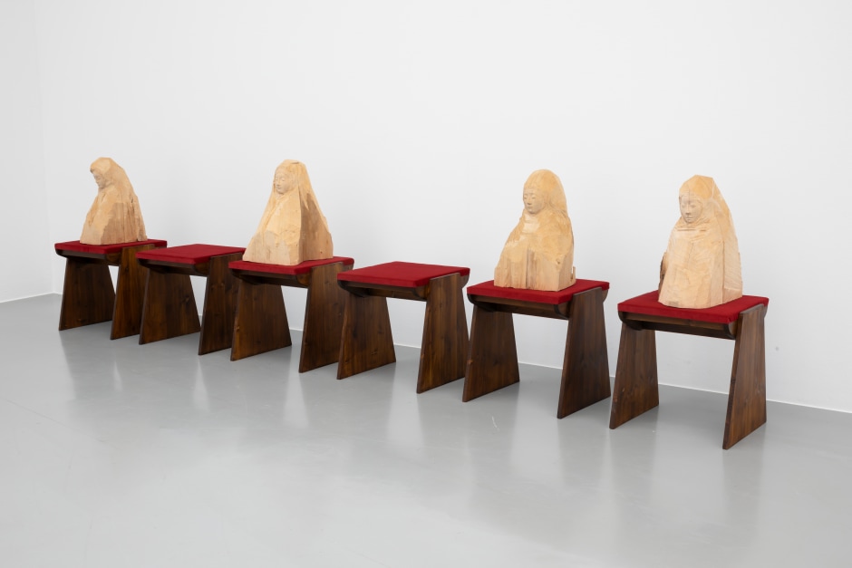 Installation view, Paloma Varga Weisz, Multiface, Kestner Gesellschaft, 07 December 2024 - 02 March 2025  © Paloma Varga Weisz. Courtesy the Artist and Kestner Gesellschaft, Hamburg.  Photo: Volker Crone