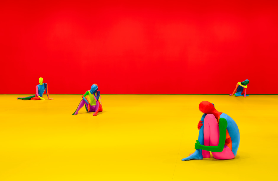 Installation view, Ugo Rondinone, the rainbow body, Aspen Art Museum, Aspen CO,12 December 2024 - 30 March 2025  © Ugo Rondinone. Courtesy of the Artist and Aspen Art Museum.  Photo: Daniel Pérez