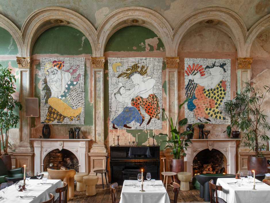 Installation view, Sessions Arts Club, London, September - December 2023  © Isabella Ducrot, courtesy Sadie Coles HQ, London. Photo: Katie Morrison