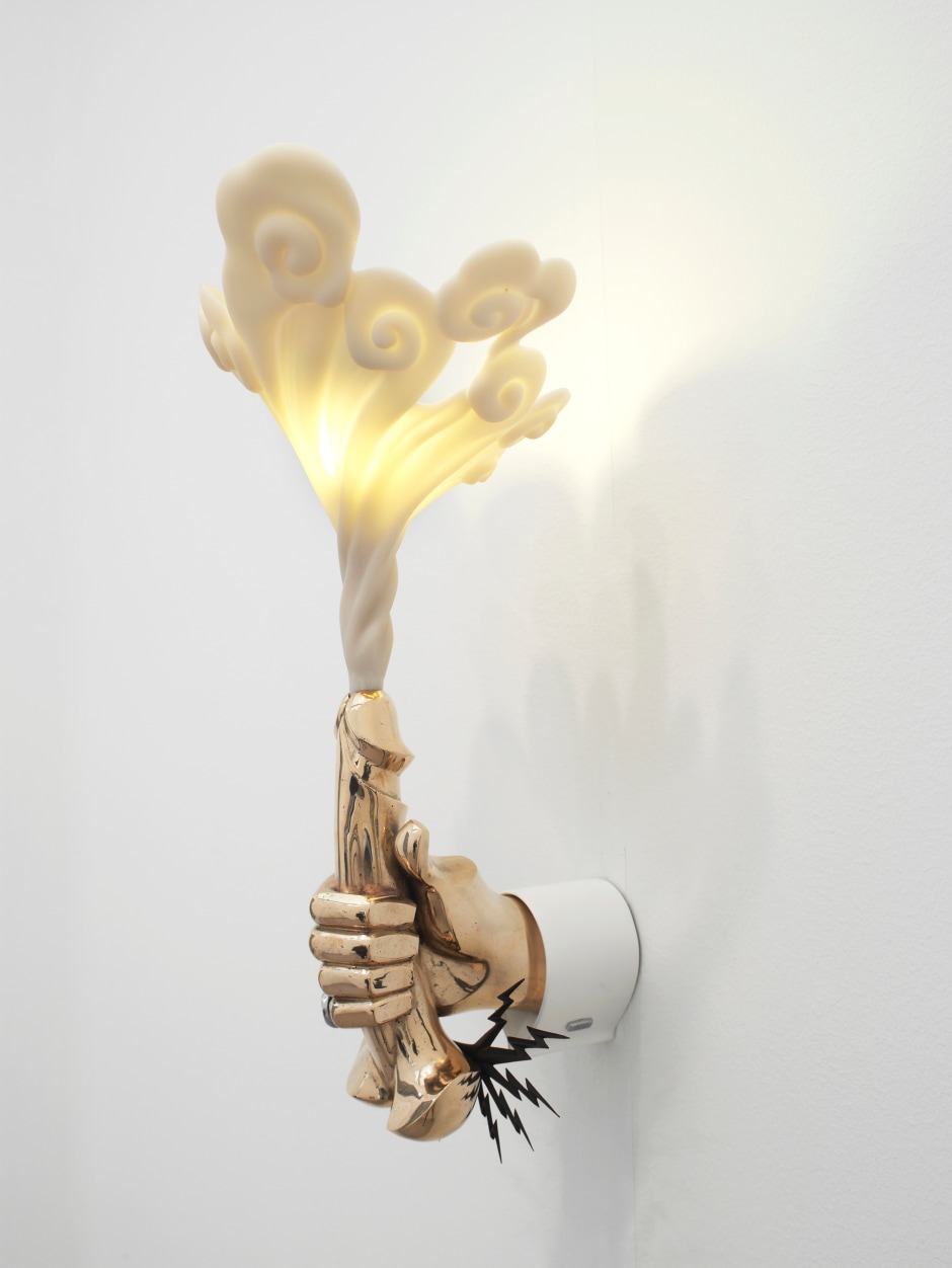 Cary Kwok  Arrival (Jazz), 2017  bonze, wax, chrome, resin, stainless steel and lamp wiring  50 x 20 x 25 cm / 19 ¾ x 7 ⅞ x 9 ⅞ in  © Cary Kwok. Courtesy the Artist and Herald St., London  Photo: Andy Keate
