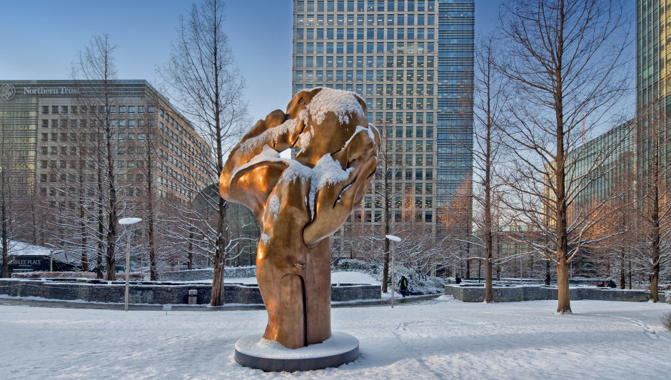 HELAINE BLUMENFELD'S PUBLIC COMMISSION 'FORTUNA' Jubilee park, CANARY WHARF Jubilee Park receives 46 million visitors a year
