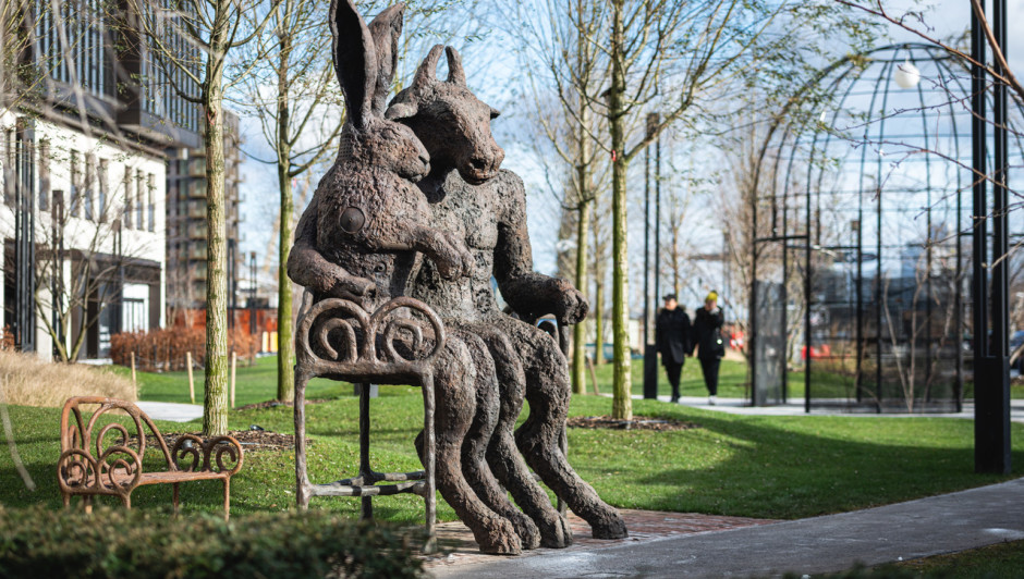 London's first Sophie Ryder sculpture goes on permanent display at Wood Wharf