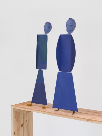 Dirk Zoete, Untitled (Narrow Blue) - sculpture at the left, 2023