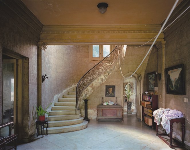 Robert Polidori, Señora Luisa Faxas Residence, 2 #318 (at the corner of Avenida 5ta.), No. 3, Miramara, Havana, 1997