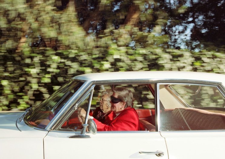 Andrew Bush, Women racing southwest at 41 mph along 26th Street near the Riviera Country Club, Pacific Palisades, California, at 1:14 p.m. on a Tuesday in February 1997